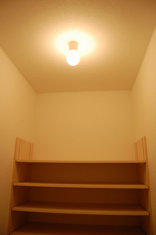 シューズクローク 照明