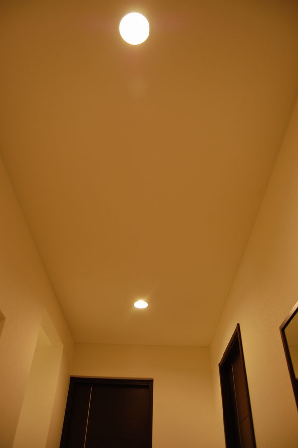 web内覧会 玄関 照明