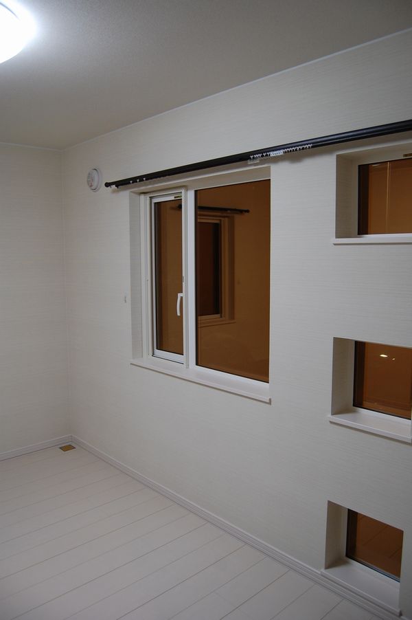 web内覧会 洋室 窓