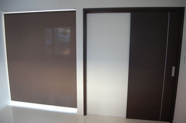 寝室入口反対側