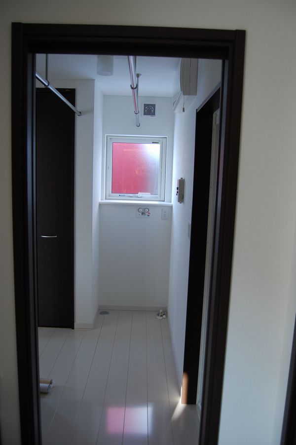 トイレ側から トイレ側から