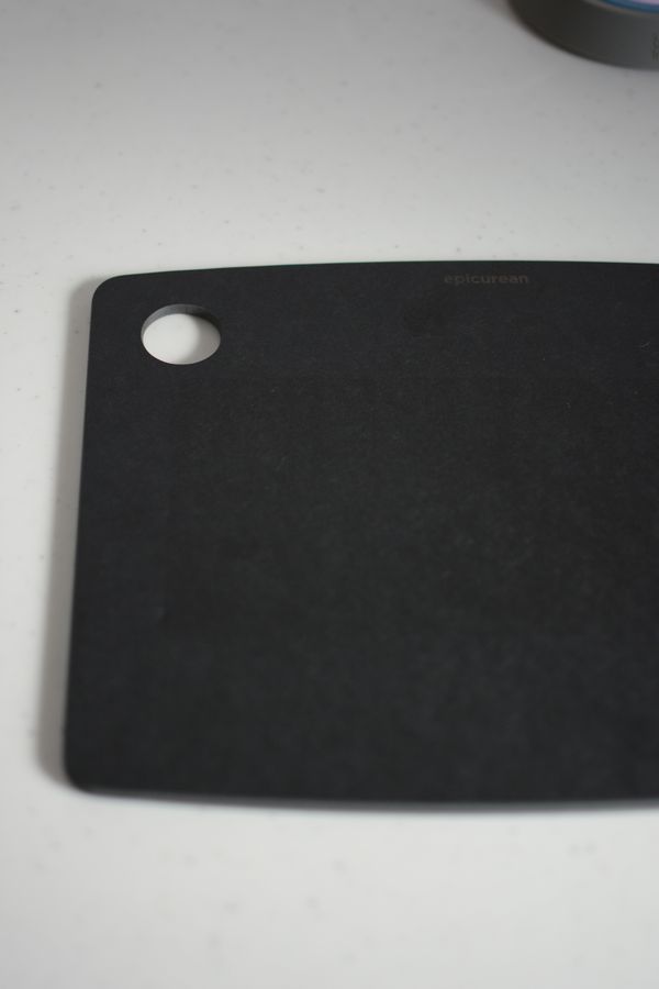 エピキュリアン　カッティングボード　ブラック　Mサイズ