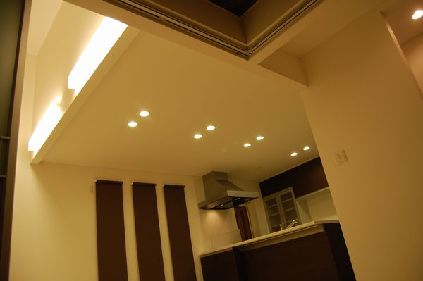 照明　下から見たところ