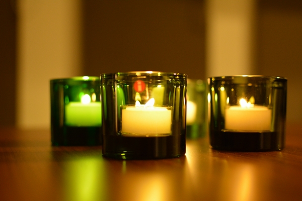 イッタラ　kivi　フォレストグリーン　夜になると