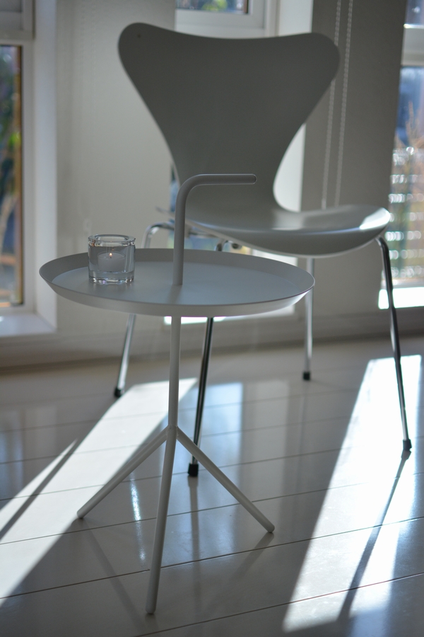 HAY サイドテーブルとセブンチェア