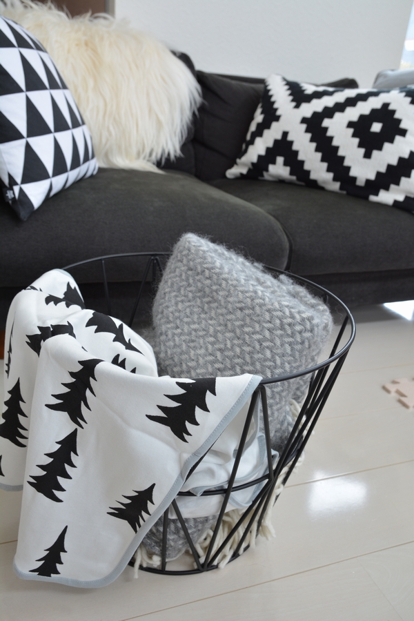 ferm LIVINGのワイヤーバスケットとファインリトルデイ　