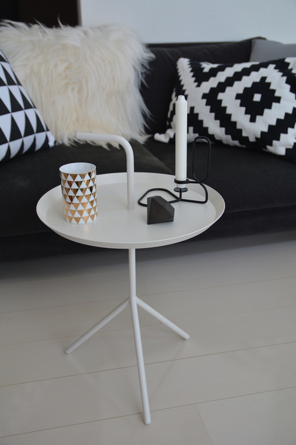 Bloomingville 三角柄 ゴールドのキャンドルホルダー Bloomingville 三角柄 ゴールドのキャンドルホルダー