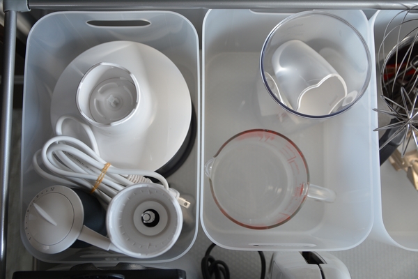 キッチン収納　ハンドブレンダ―