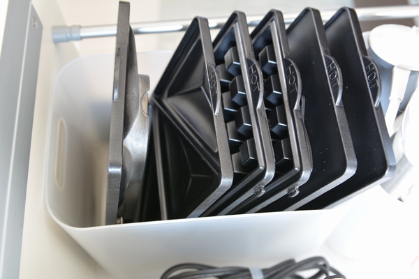 キッチン収納　ホットサンドプレート