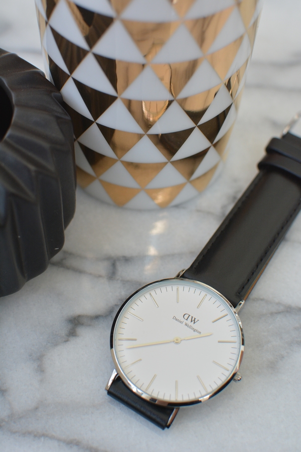 ダニエルウェリントン 文字盤アップ