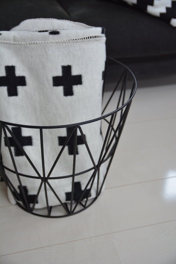 ピアヴァレン　クロスブランケット