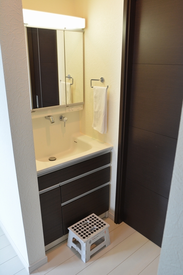 踏み台を洗面所に 踏み台を洗面所に