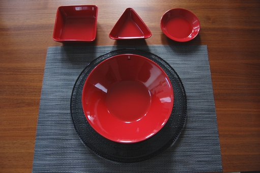 ティーマ レッド コーディネート