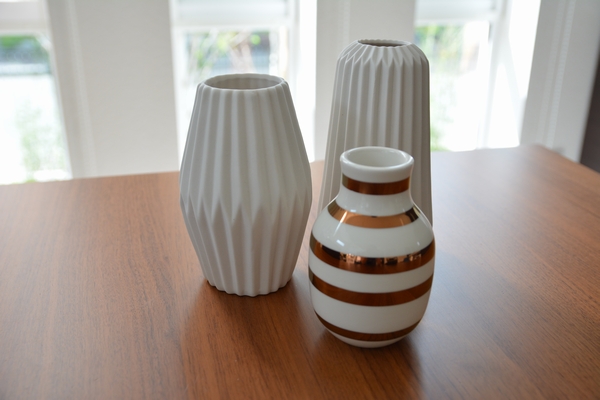 ブルーミングヴィル ジオメトリック フラワーベースとオマジオ