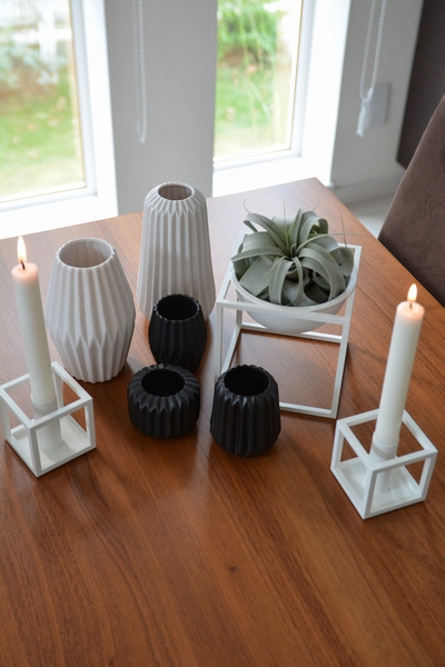 白い北欧雑貨と黒い雑貨