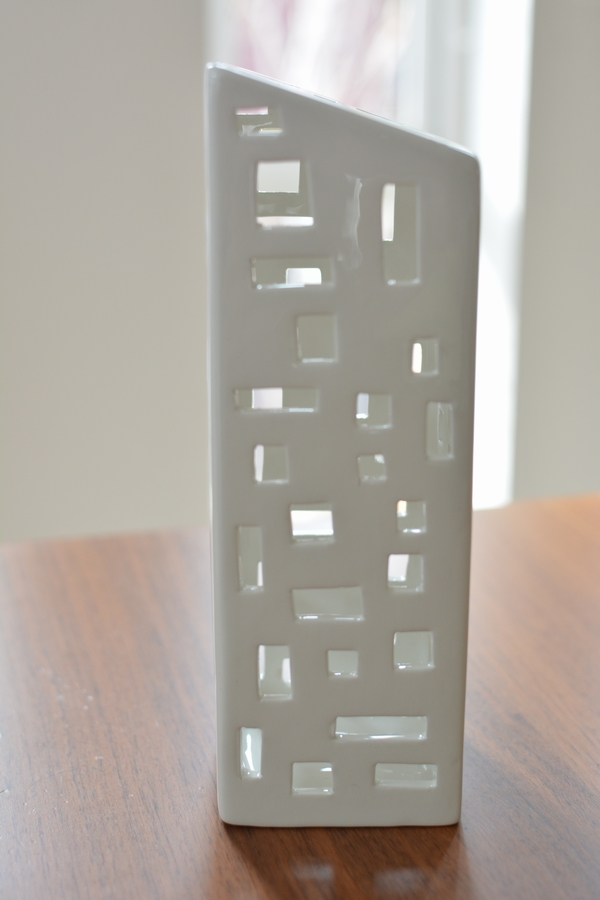 ケーラー アーバニア アパートメント横