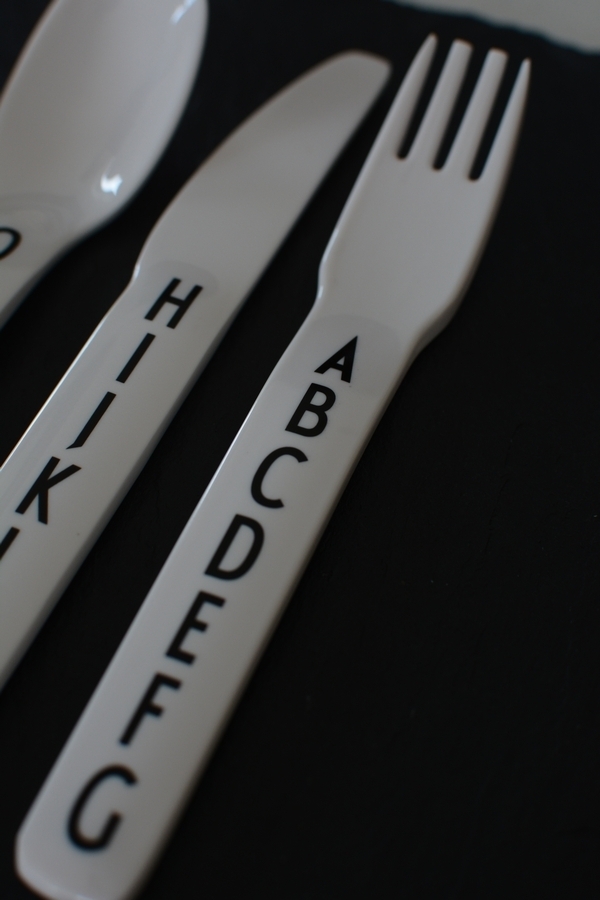DESIGN　LETTERES のかわいいカトラリーセット　フォーク