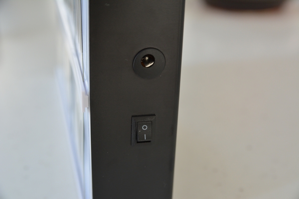 リトルラブリーカンパニー　ライトボックス　スイッチ