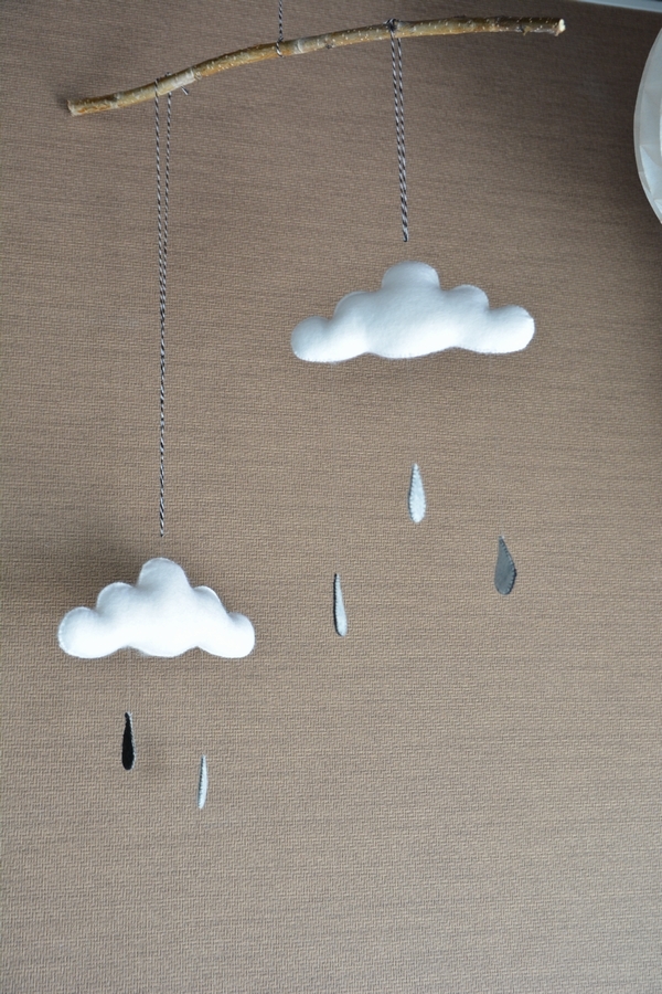 手作りのフエルトモビール完成